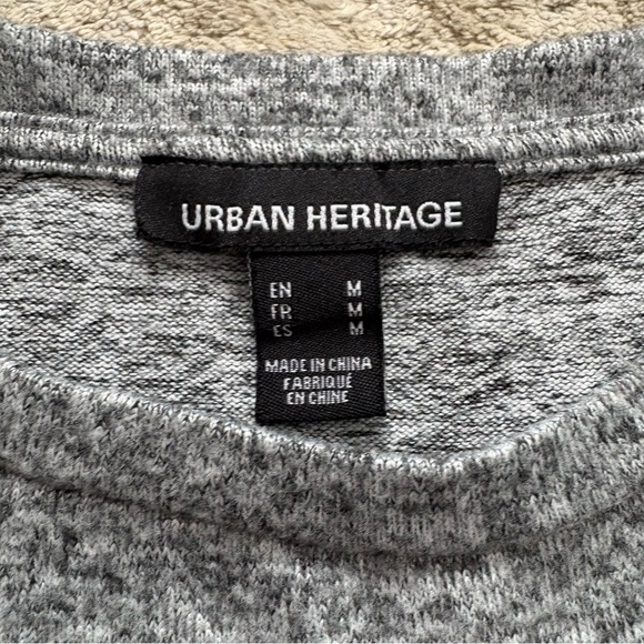 Urban Heritage Heathered Gray Flared Bell Long Sleeve Soft Knit Top Size Medium - Picture 4 of 9